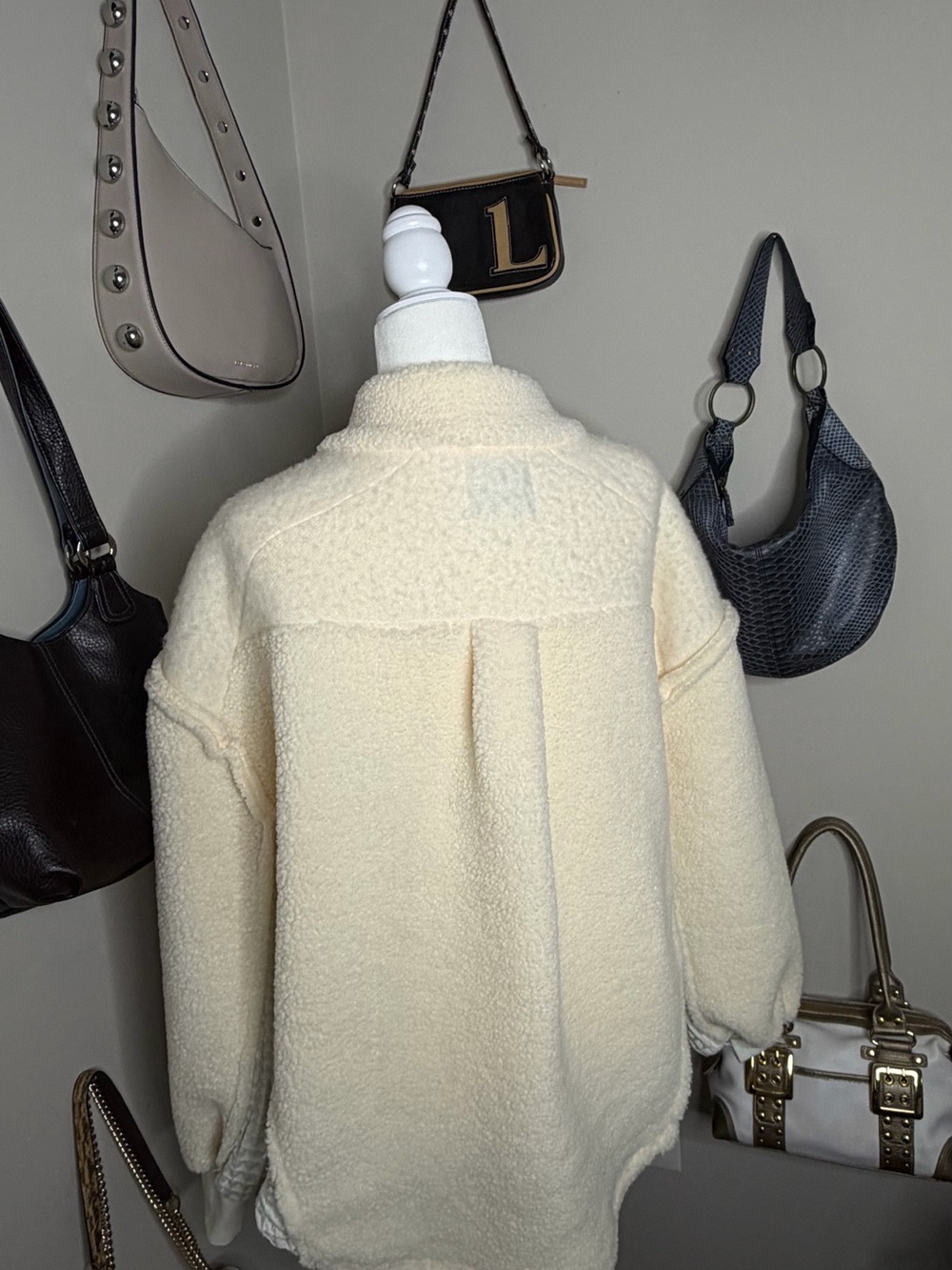 BDG Urban Outfitters - Cream Fleece Pullover Sweater - Size L - Picture 5 of 5